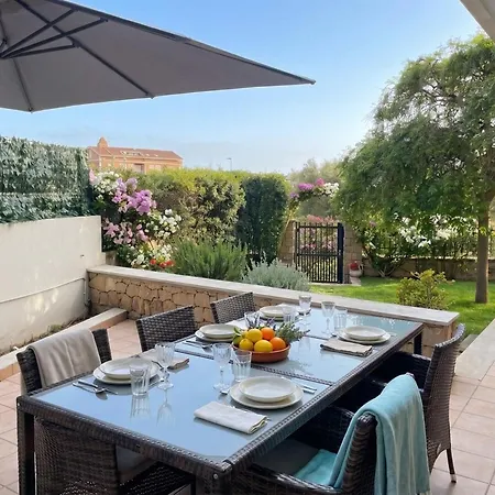 Villa Garden Spacious With A Private Garden In The Heart Of Alghero