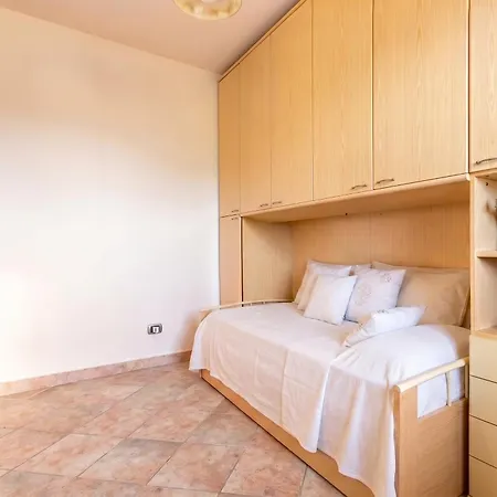 Villa Garden Spacious With A Private Garden In The Heart Of *