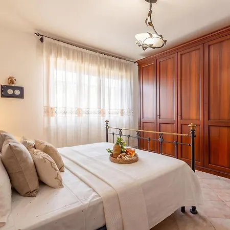 Garden Spacious With A Private Garden In The Heart Of * Alghero